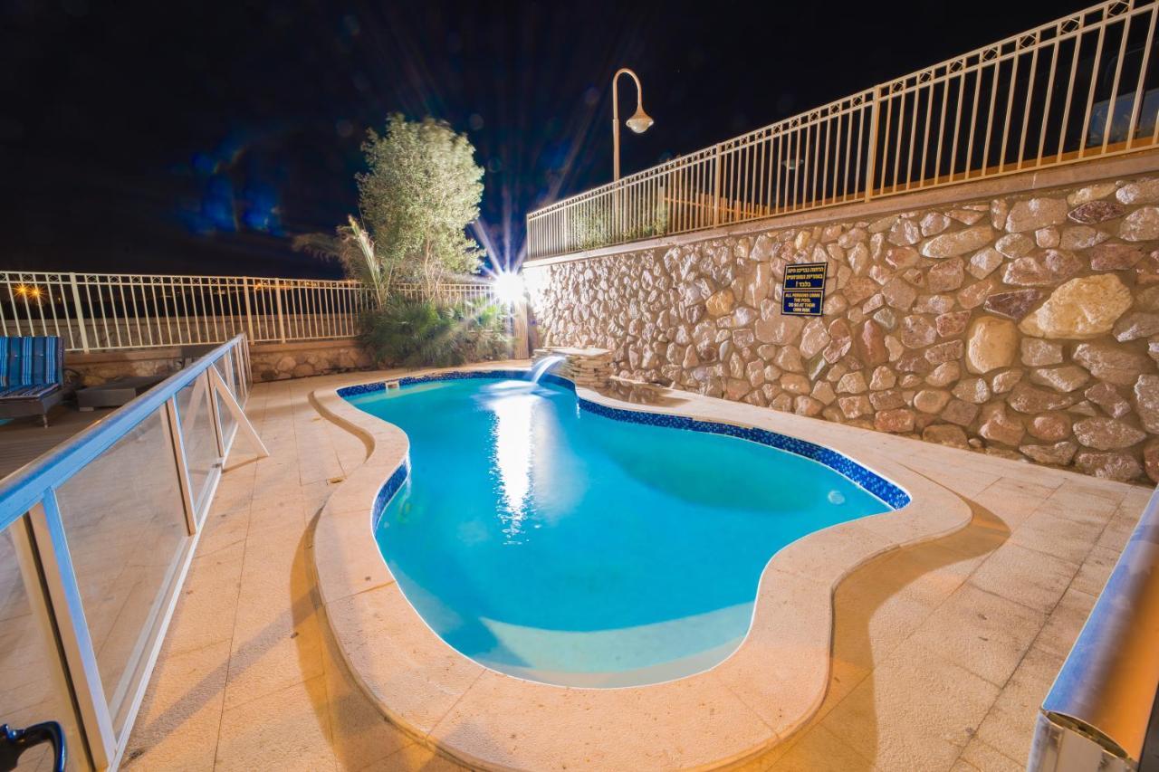 Апартаменти Yalarent Oasis Garden With Private Pool Ейлат Екстер'єр фото